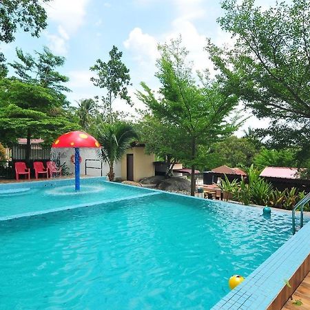 Nawawi'S Cottage Kota  Buitenkant foto
